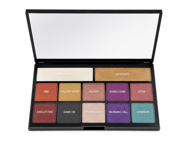 Paleta de Sombras Revolution x Cami Kiss of Fire 10 Sombras + 2 Iluminadores